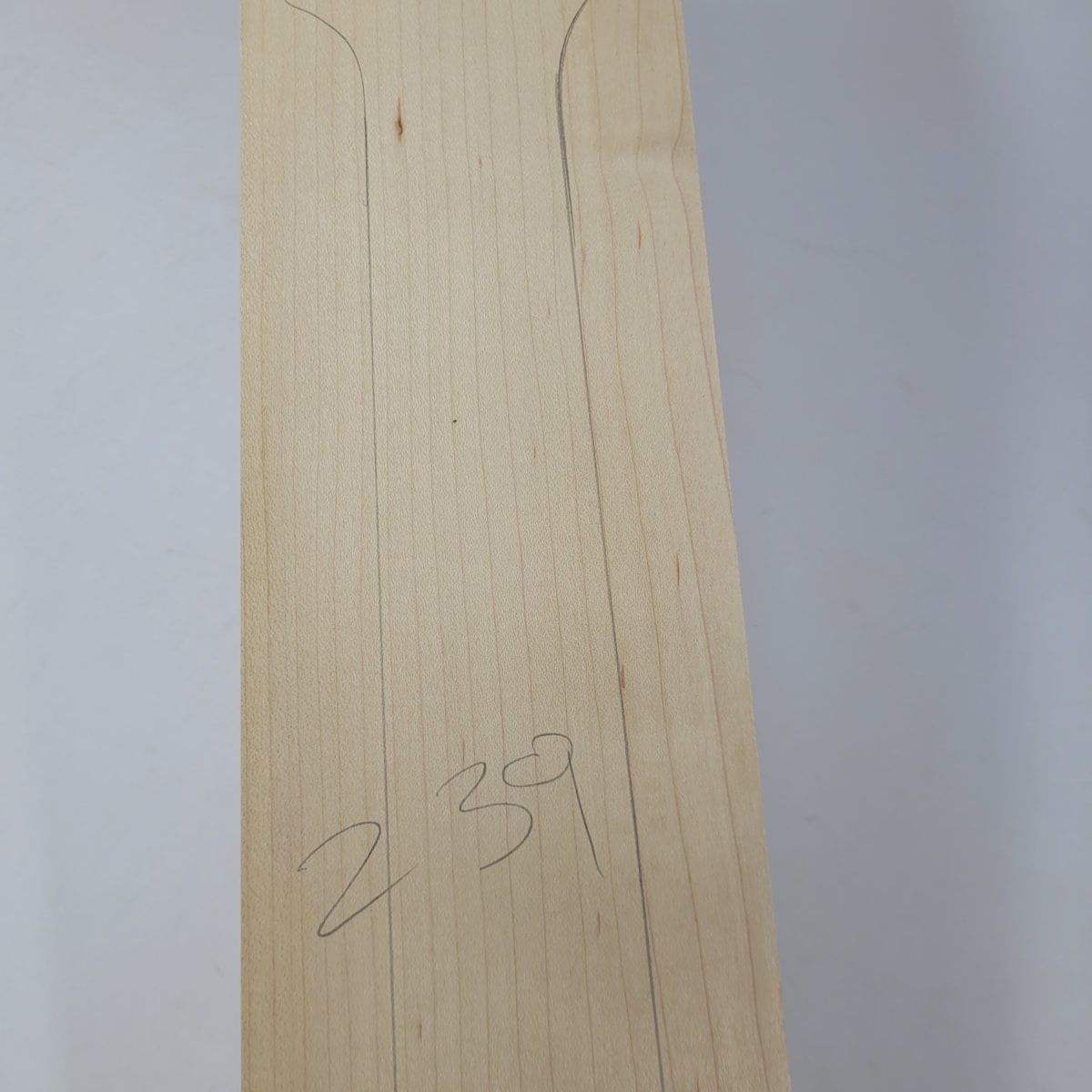 Pieza Unica MP-239 de Maple Arce Canadiense Especial Radial para Mastil de Guitarra 24 Trastes8