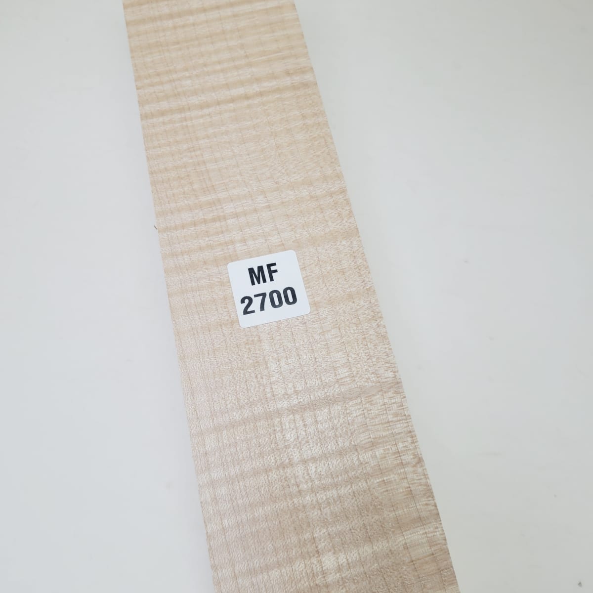 Lamina REF: 2700 de Maple Flameado4