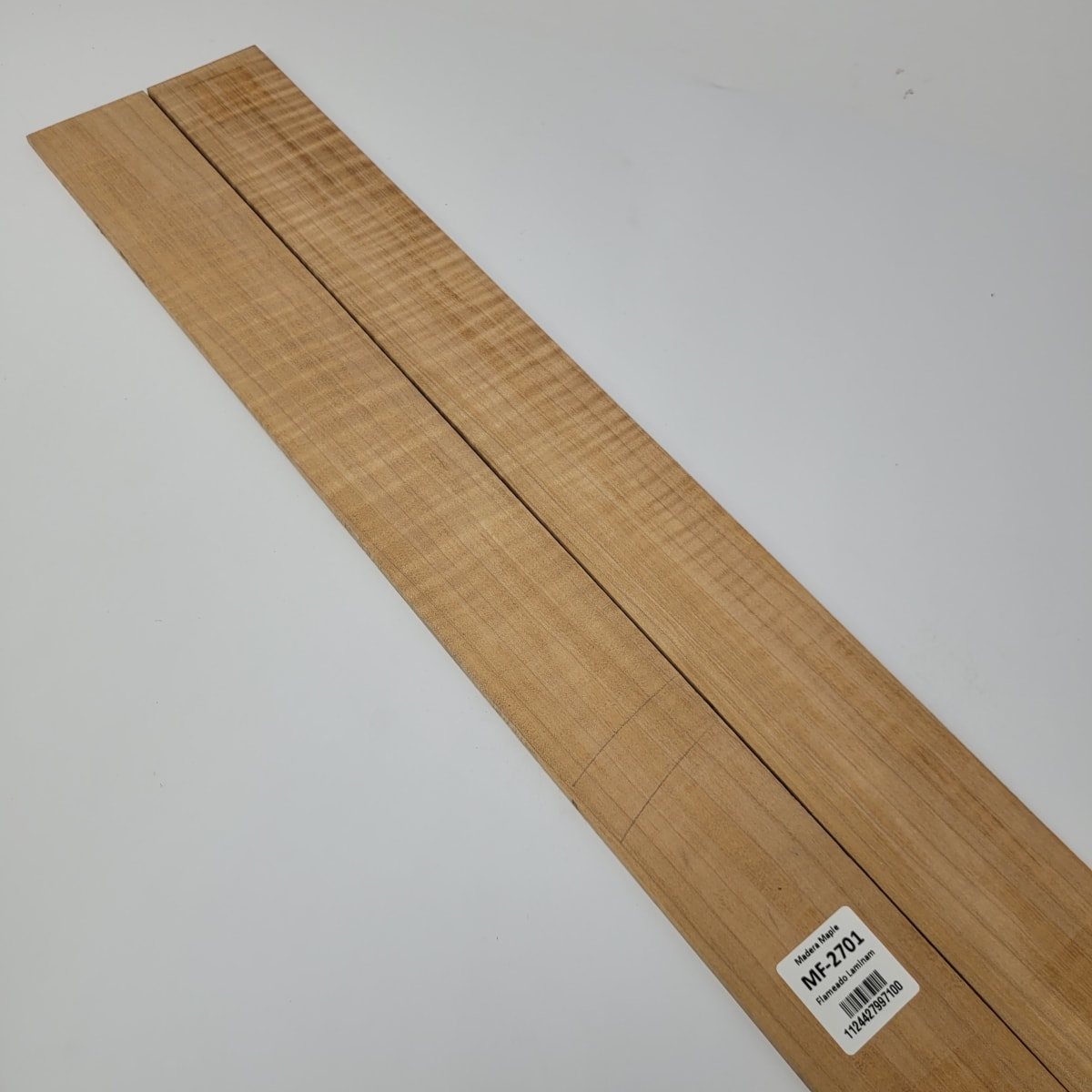 Set de 2 Laminas de Maple Flameado MF-2701 para pala de Guitarra o Artesania6