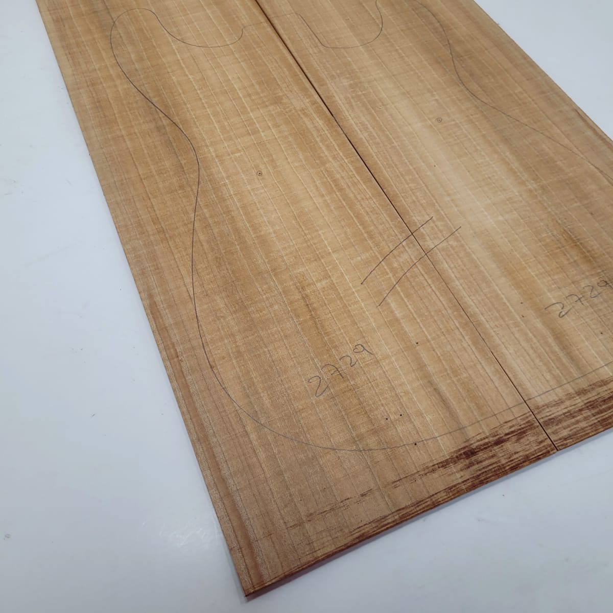 Top Unico REF: 2729 de Maple Roasted Quilt Torrefied Flameado AAA3