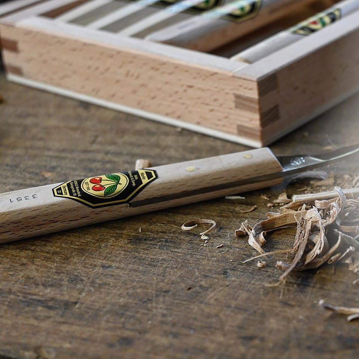 Cuchillo Two Cherries 3351 para Tallado de Madera3
