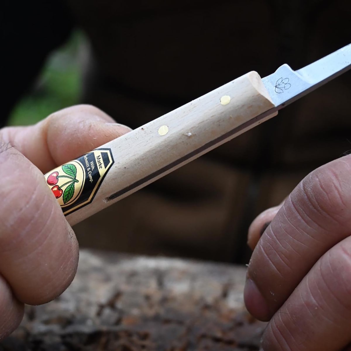 Cuchillo Two Cherries 3358 para Tallado de Madera8