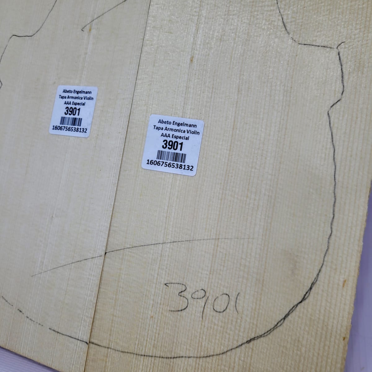 Madera para Tapa Armónica REF: 3901 para Violin de Abeto Engelmann Calidad AAA9