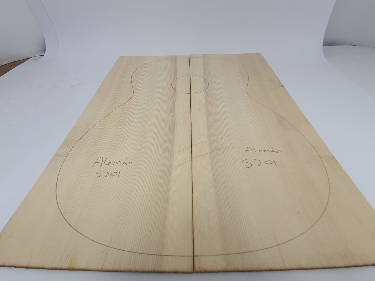 Tapa Armonica Unica REF: 5201 de Abeto Aleman Especial AAA3