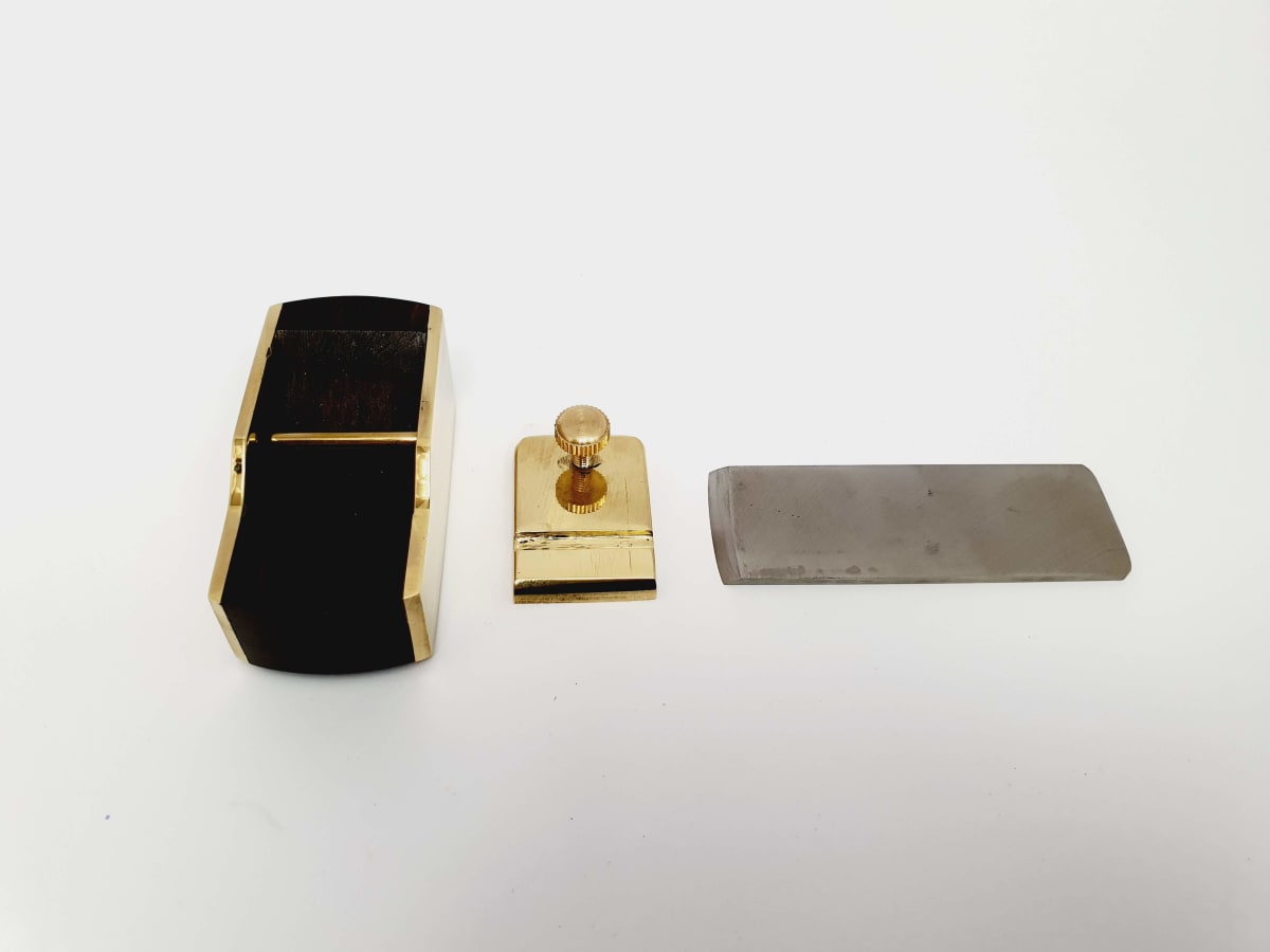 Mini Cepillo de Bronce-Ebano de 62 mm con Base Curva8
