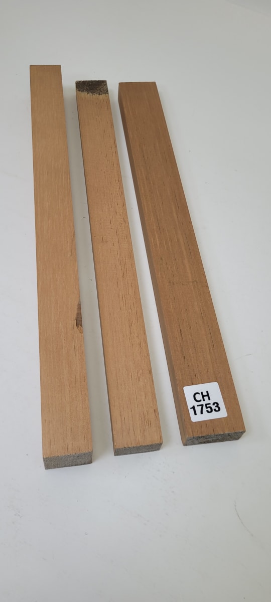 Set Unico REF: CH-1753 de 3 Piezas de Cedro Honduras3