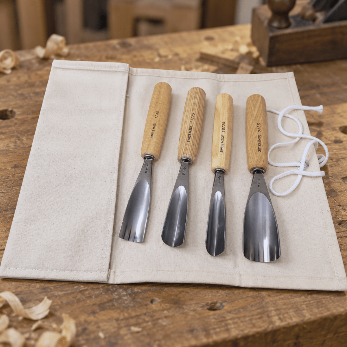 Pack de Gubias Semicurvas, en U y en U Escultor Pfeil con Estuche de Lona (5 pcs)2