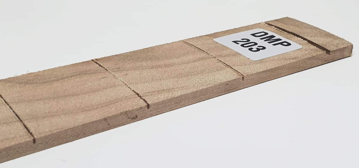 Diapason Ranurado REF: DMP-203 de Maple Economico para Bajo2