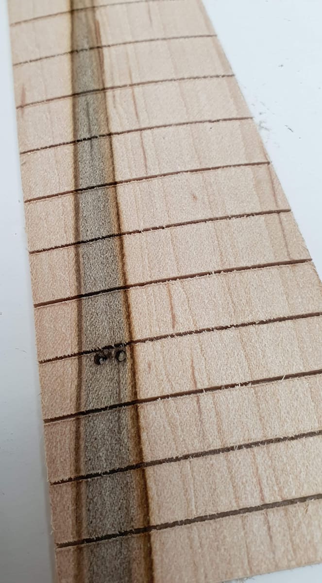 Diapason Ranurado REF: DMP-207 de Maple Economico para Guitarra5