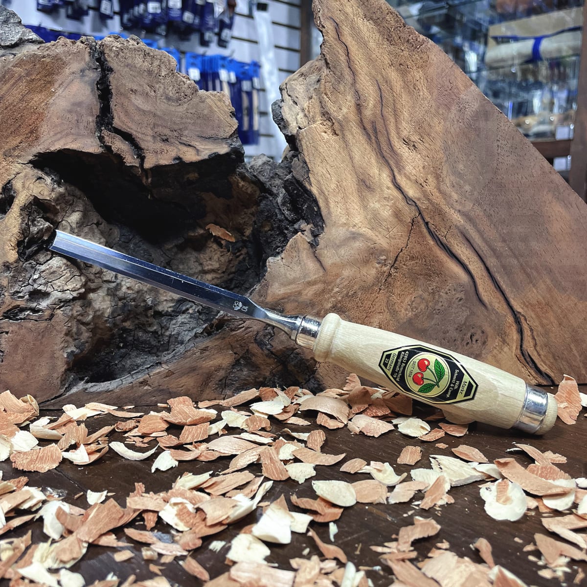 Formon Carpintero Two Cherries 1001 de 6 mm de ancho6