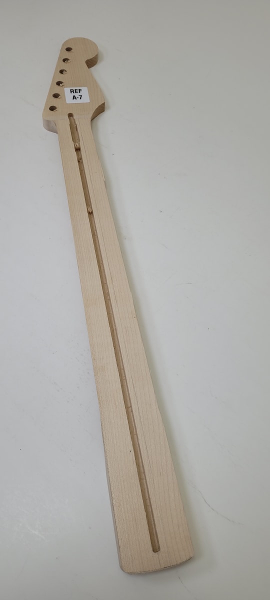 Mastil LB Luthier A-7 Tipo Strato Semi Elaborado de Maple Canadiense Especial 0