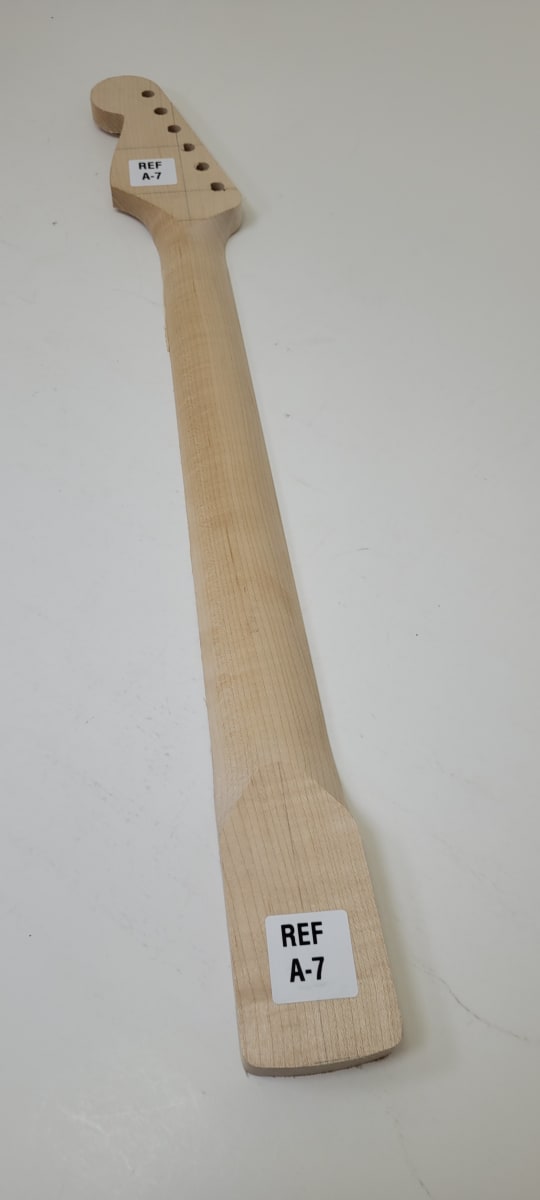Mastil LB Luthier A-7 Tipo Strato Semi Elaborado de Maple Canadiense Especial6