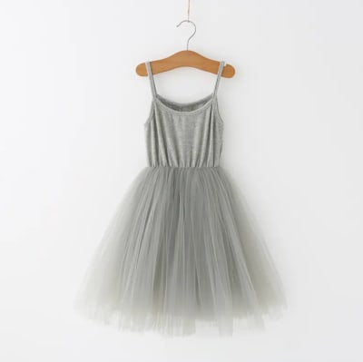 Vestido de Tul Gris