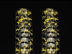 Neumático Versus Tires Trail Enduro Negro Yellow 29x2.4