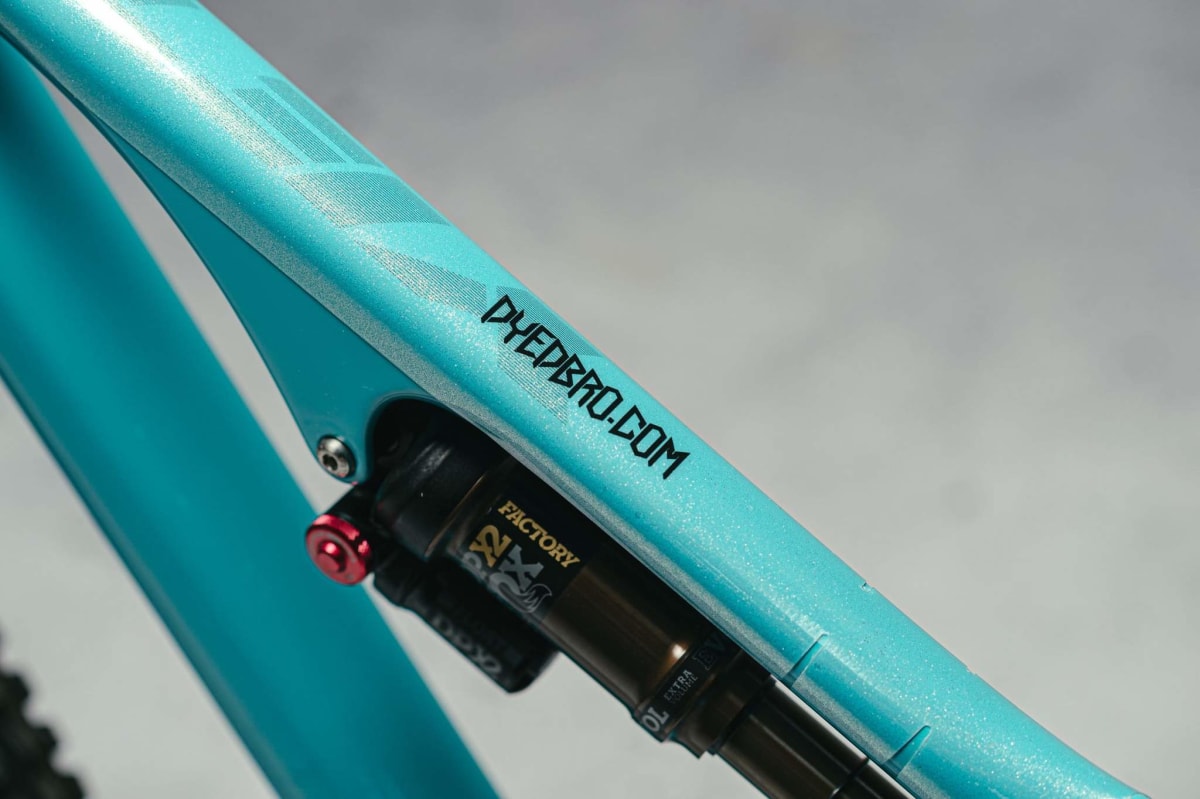 Protector Cuadro Pro Full Clear Glitter1