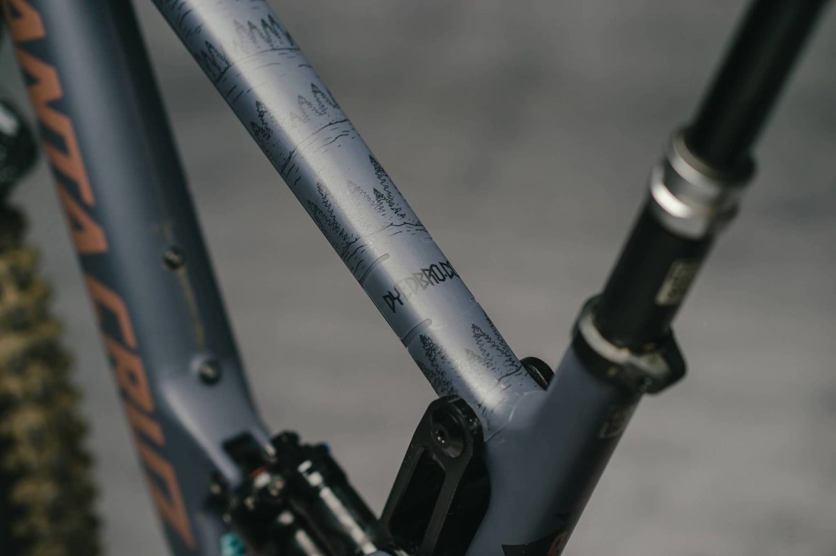 Protector Cuadro Pro Full EWS Mountains Black4
