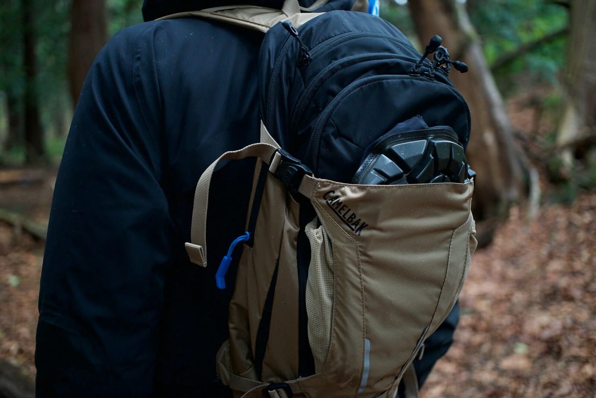 M.U.L.E. 100 oz., Kelp/Black6