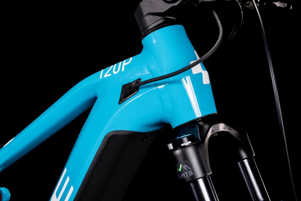 Cube Stereo Hybrid 120 Pro 625 Skyblue´n´White4