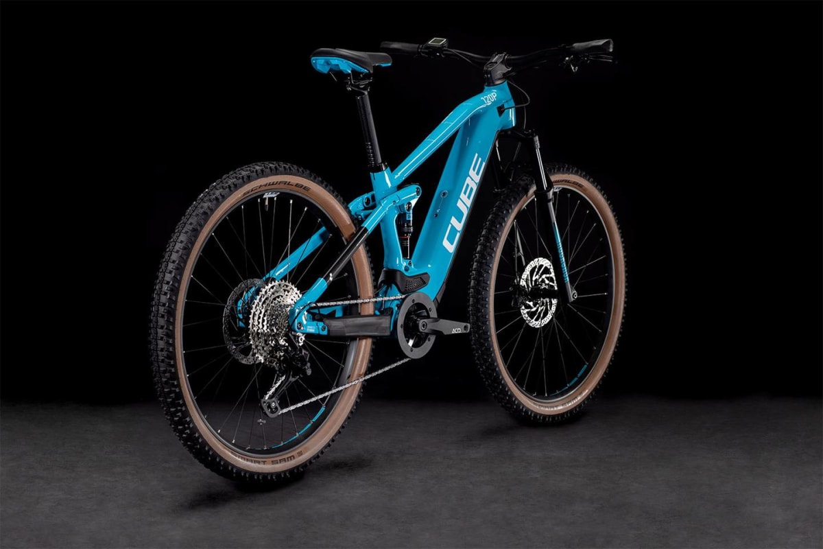 Cube Stereo Hybrid 120 Pro 625 Skyblue´n´White6