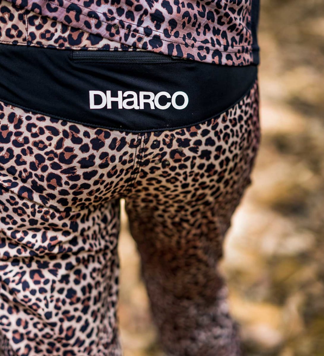 PANTALON MUJER GRAVITY LEOPARD5