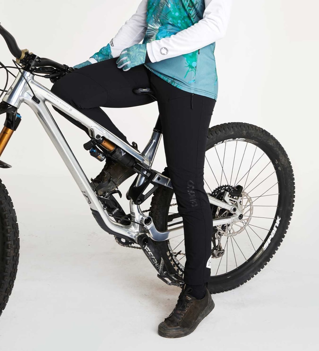 PANTALON MUJER DH BLACK4