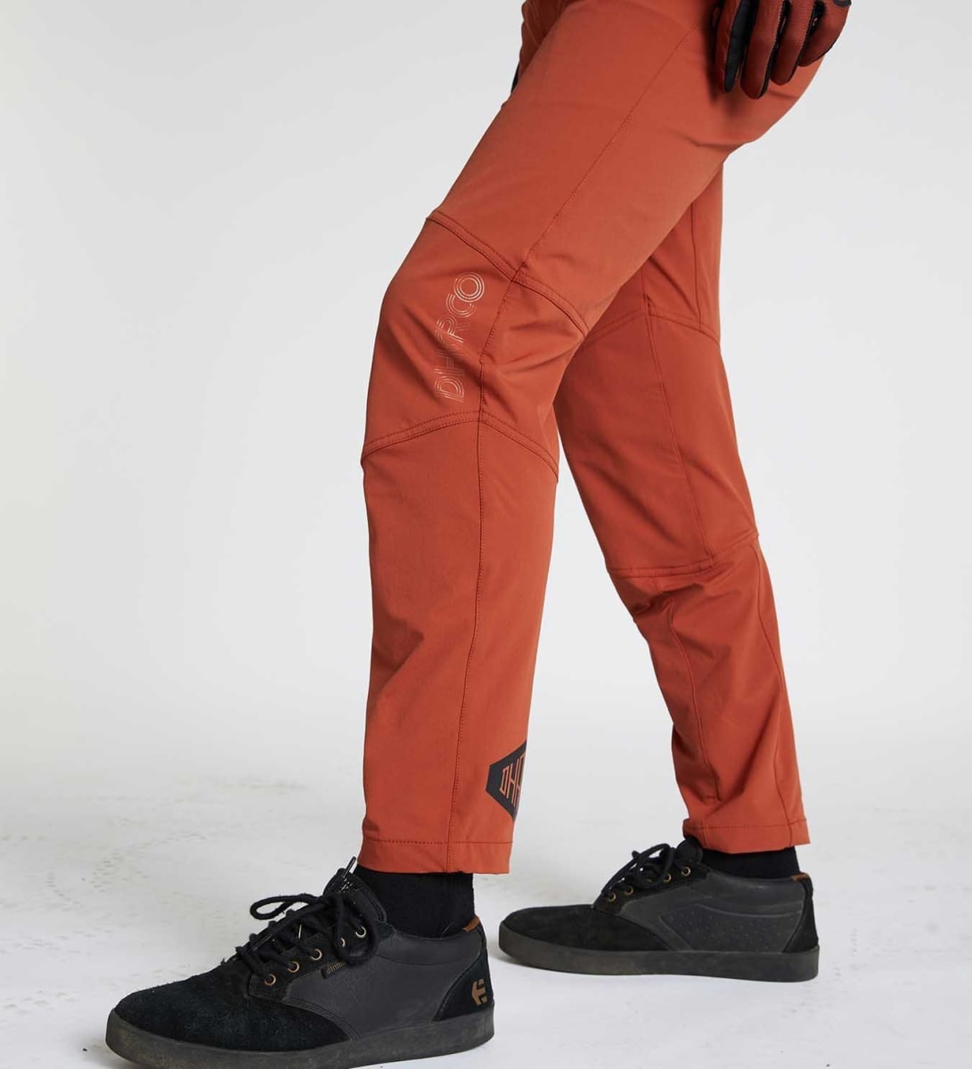 PANTALON HOMBRE GRAVITY CLAY1