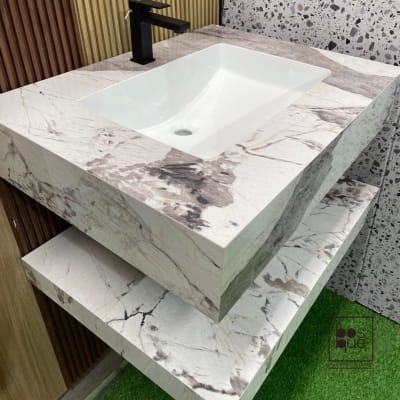 MUEBLE FLOTANTE DE BAÑO - PORCELANATO MARMOL GRIS1