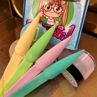 Colección de acrílicos Kawaii1 Wapizima 4 piezas1