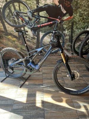 BICICLETA SPECIALIZE LEVO SWORKS