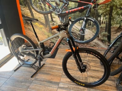 SANTA CRUZ MEGATOWER C
