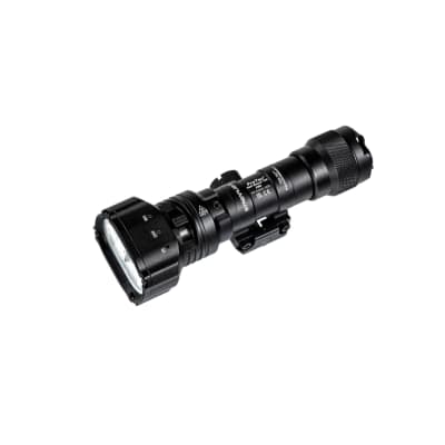 Linterna ProTac Rail Mount VIR USB Pro, incluye Jack Cap®, M-LOK® Kit, switch remoto, hardware kit, 2.5 mm llave Allen, (1)bateria recargable SL-B26 y cable USB de 101.6 cm #88139