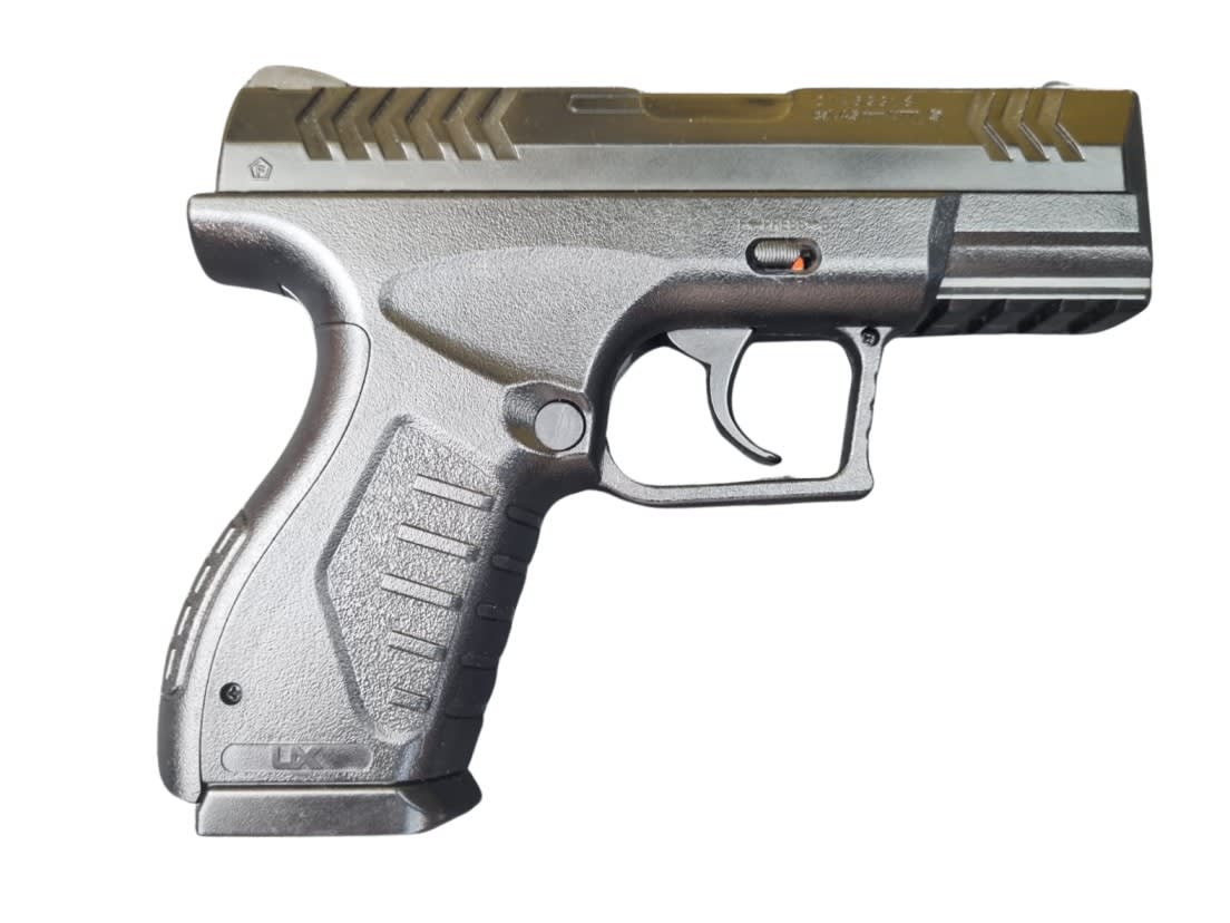 Pistola XBG Cal 4.5 mm - Producto con detalle estético y embalaje2