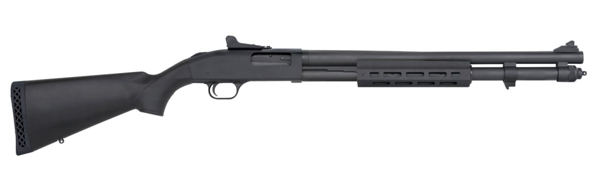 Escopeta cal 12 590 SECURITY TACTICAL N 9-TIROS, MIRAS GHOST RING, GUARDAMANOS M-LOK  8 + 1  20
