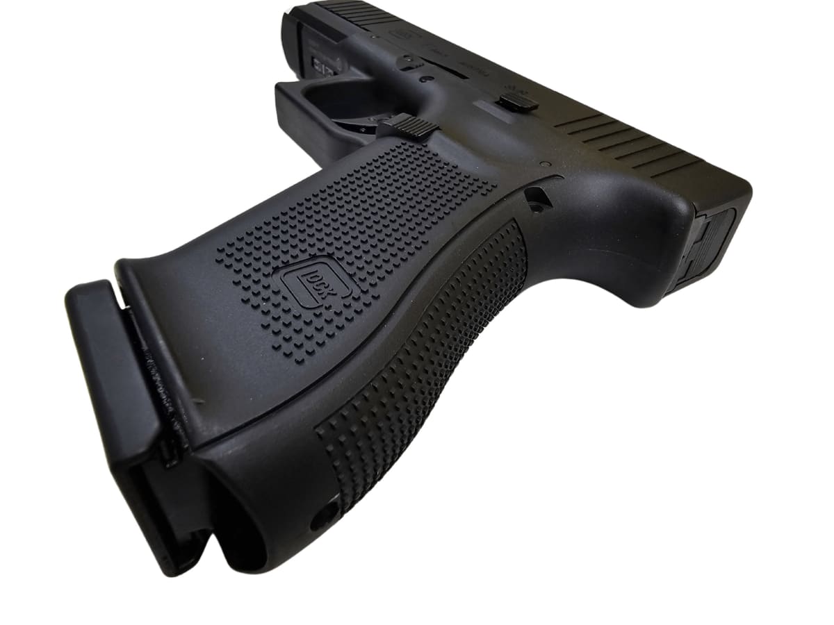 Pistola CO2 Umarex GLOCK 17 Gen5 MOS Blowback Cal. 4.5 mm BB – 18 Disparos (#5.8422)5