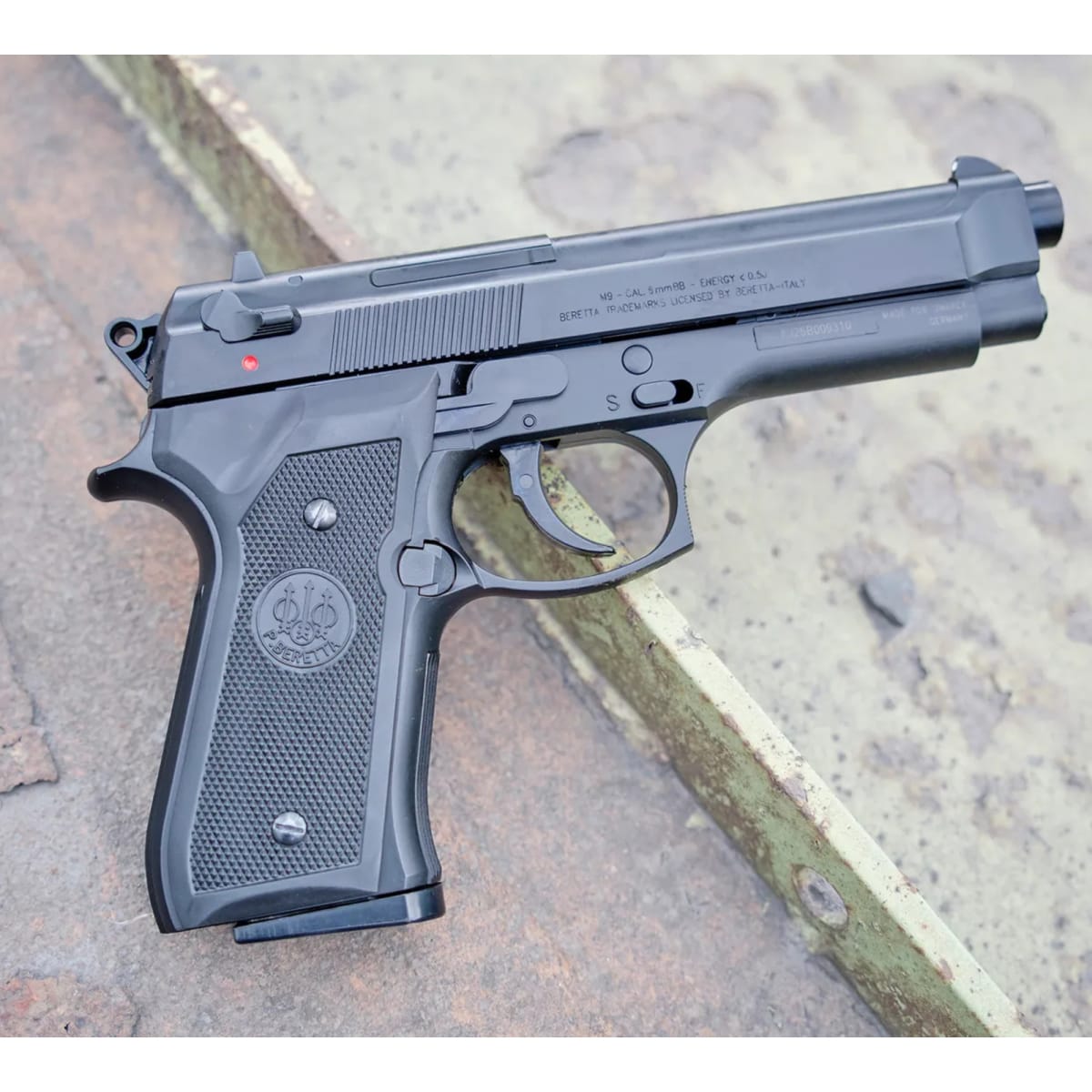 Réplica calibre 6 mm mod M9 World Defender, resorte #2.579519