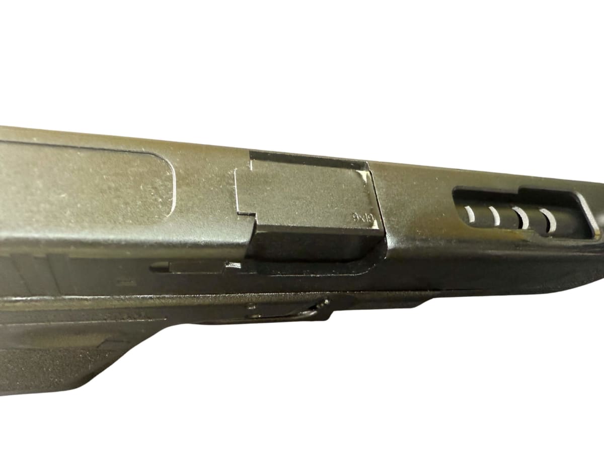 Réplica Glock 18C cal. 6mm - Producto con detalle estético3