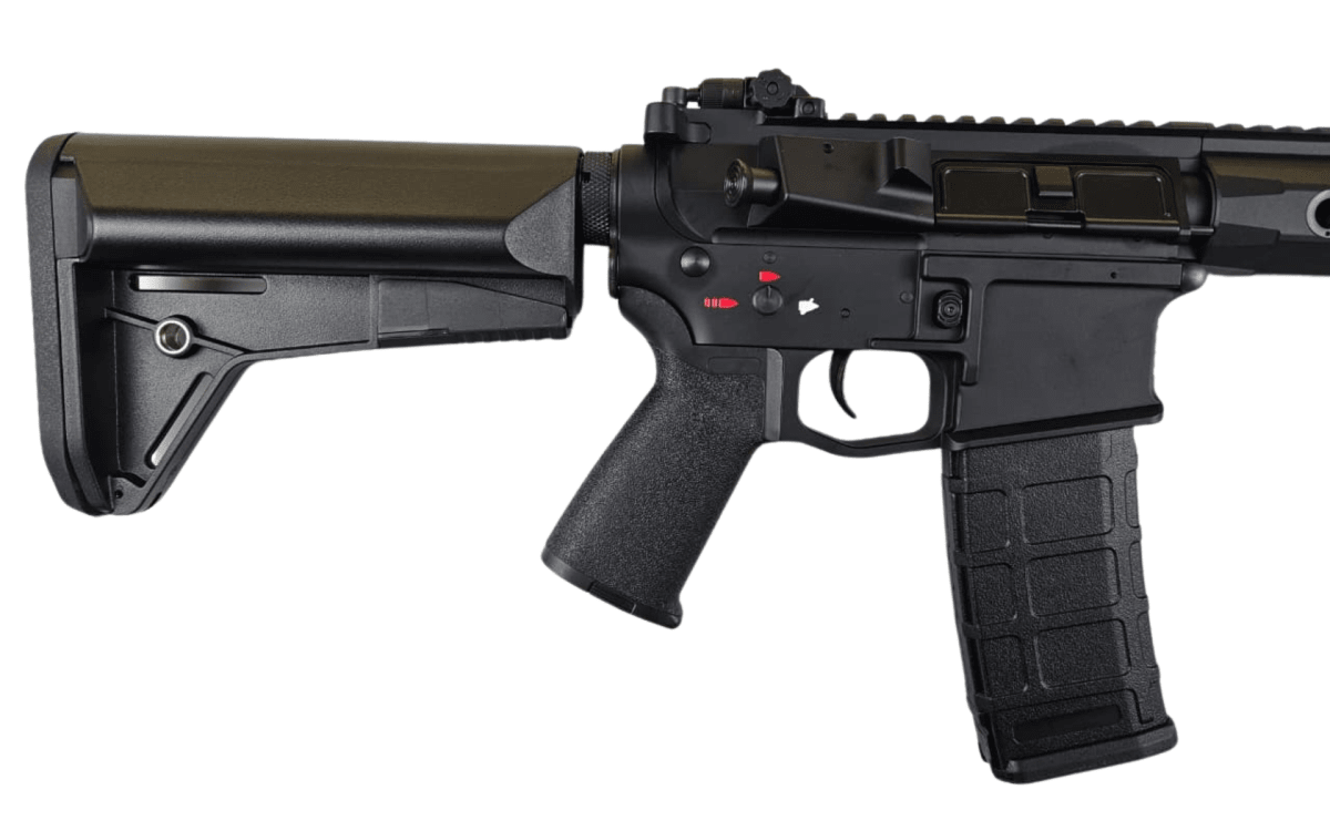 Réplica CYMA Platinum cal 6mm M4 QBS AEG 13