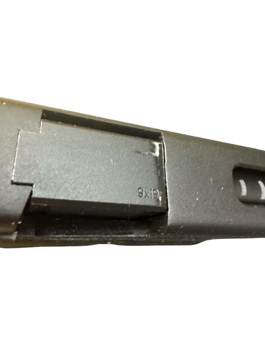 Réplica Glock 18C cal. 6mm - Producto con detalle estético4