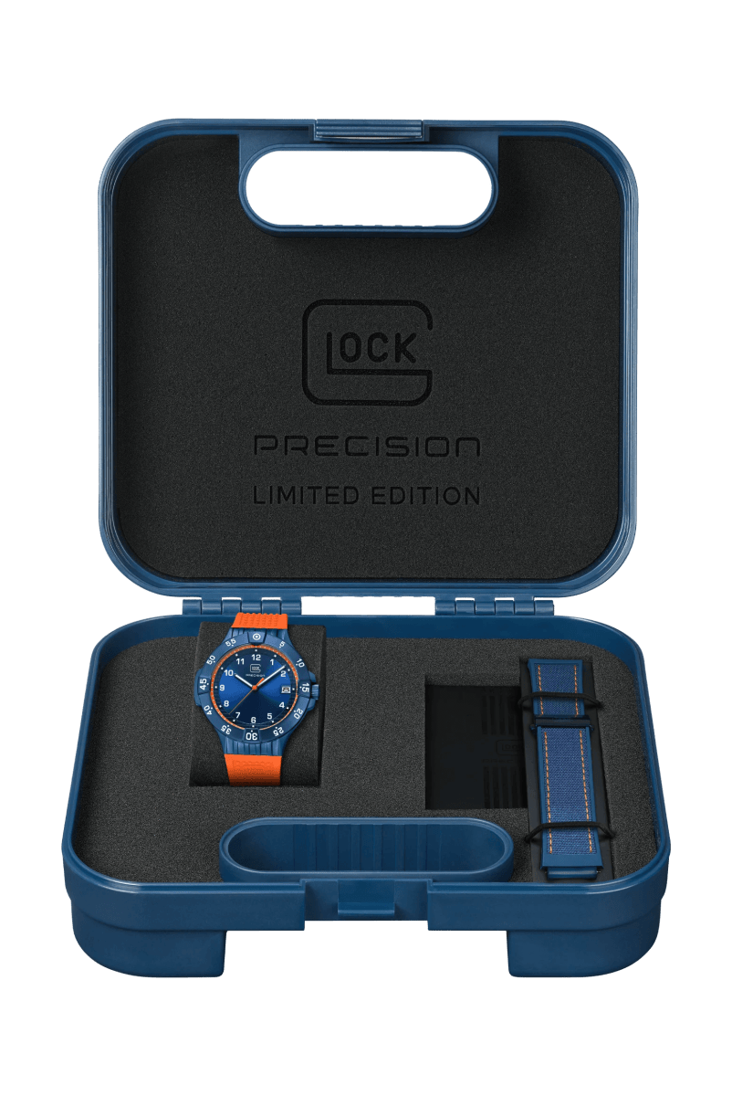 Reloj Glock Edición limitada, caja de acero azul, correa de RTF y goma azul #GW-15-8-227