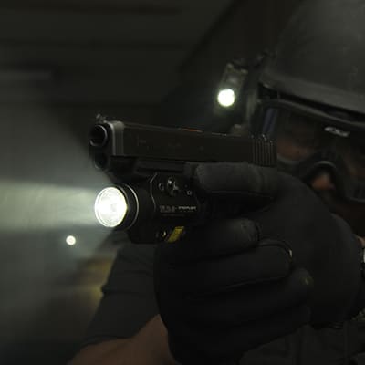 Linterna Streamlight modelo TLR-2, color negro, laser rojo5