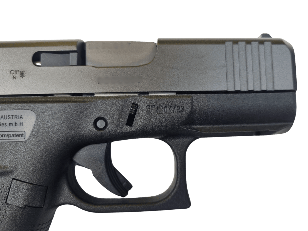 Pistola cal 9x19mm Glock 43X negra, con riel FS12