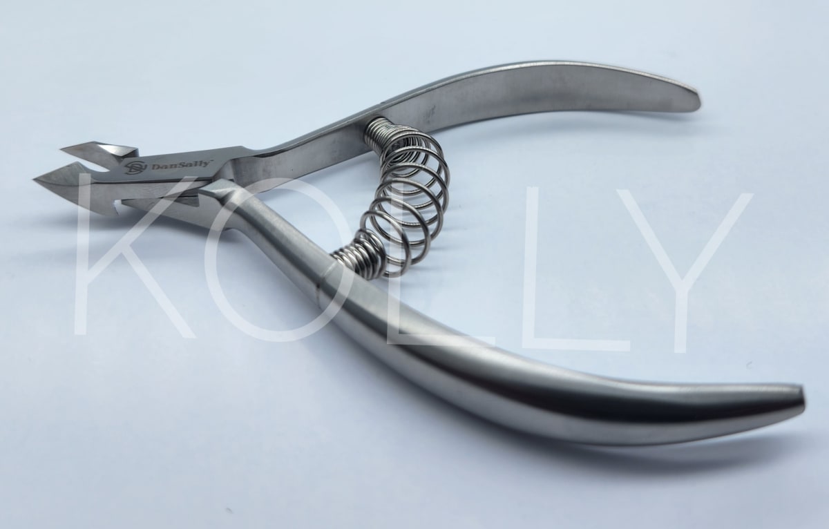 Cortacutícula DanSally 5mm con resorte 0