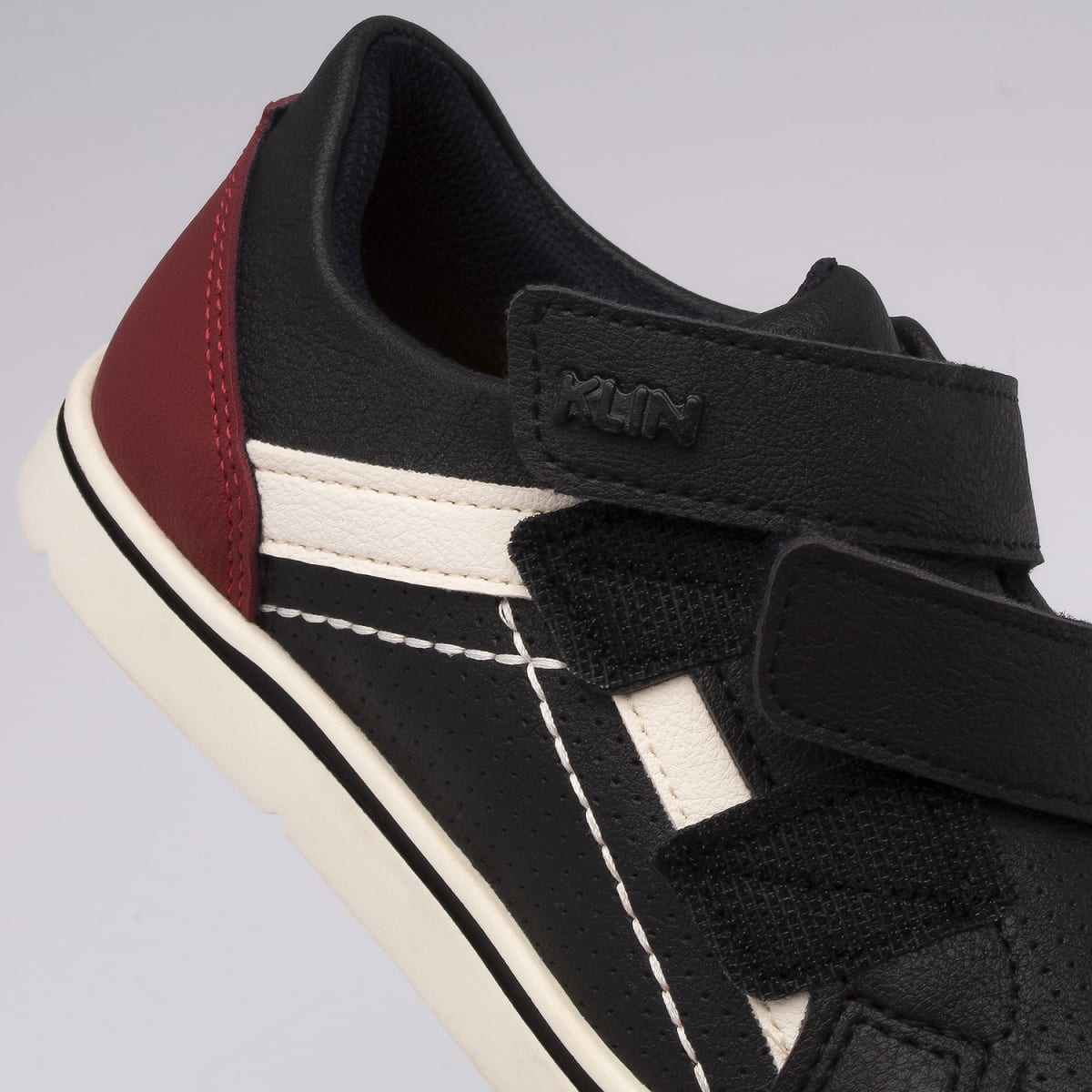 Zapatilla Flyer-117 Negro/Rojo3