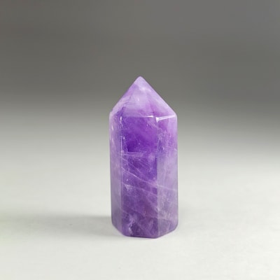 Obelisco De Cuarzo Amatista Violeta de 3 cm