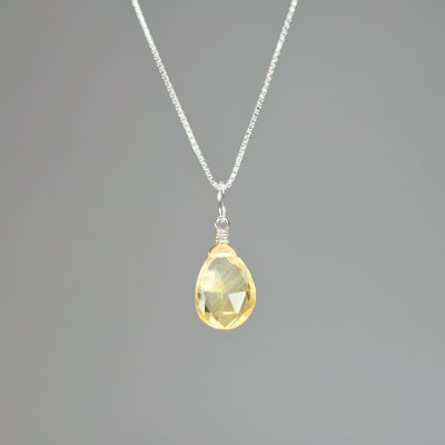 Colgante Mini De Cuarzo Amatista Horneado en Gota Facetada de 12 mm