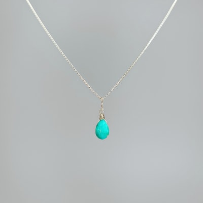 Colgante Mini De Turquesa en Gota Facetada de 7 mm