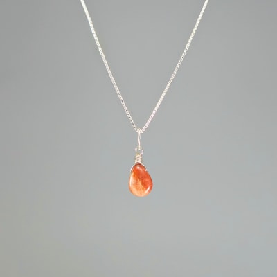 Colgante Mini De Turmalina Rosa en Gota de 6 mm