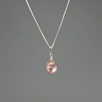 Colgante Mini De Turmalina Rosa en Gota Facetada de 10 mm