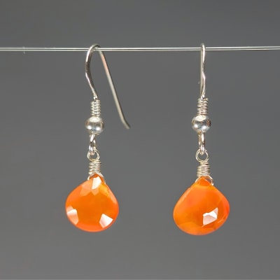 Aros De Cornalina Naranja en Gotas Facetadas de 8 mm