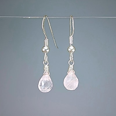Aros De Cuarzo Rosa en Briolettes de 8 mm